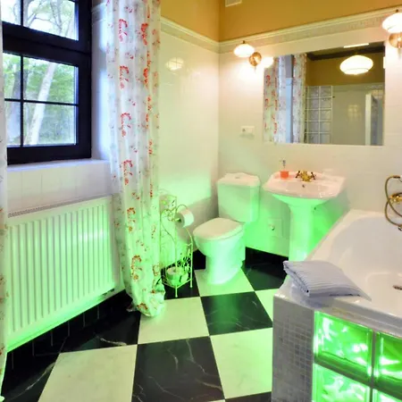 Home, Oasis Of Peace, Willa *